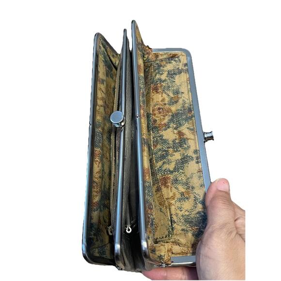 HOBO Lauren Wallet in Silver H88 - Picture 3 of 4